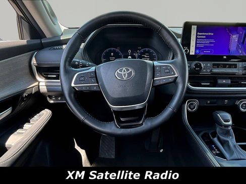 Used 2024 Toyota Grand Highlander AWD image 8