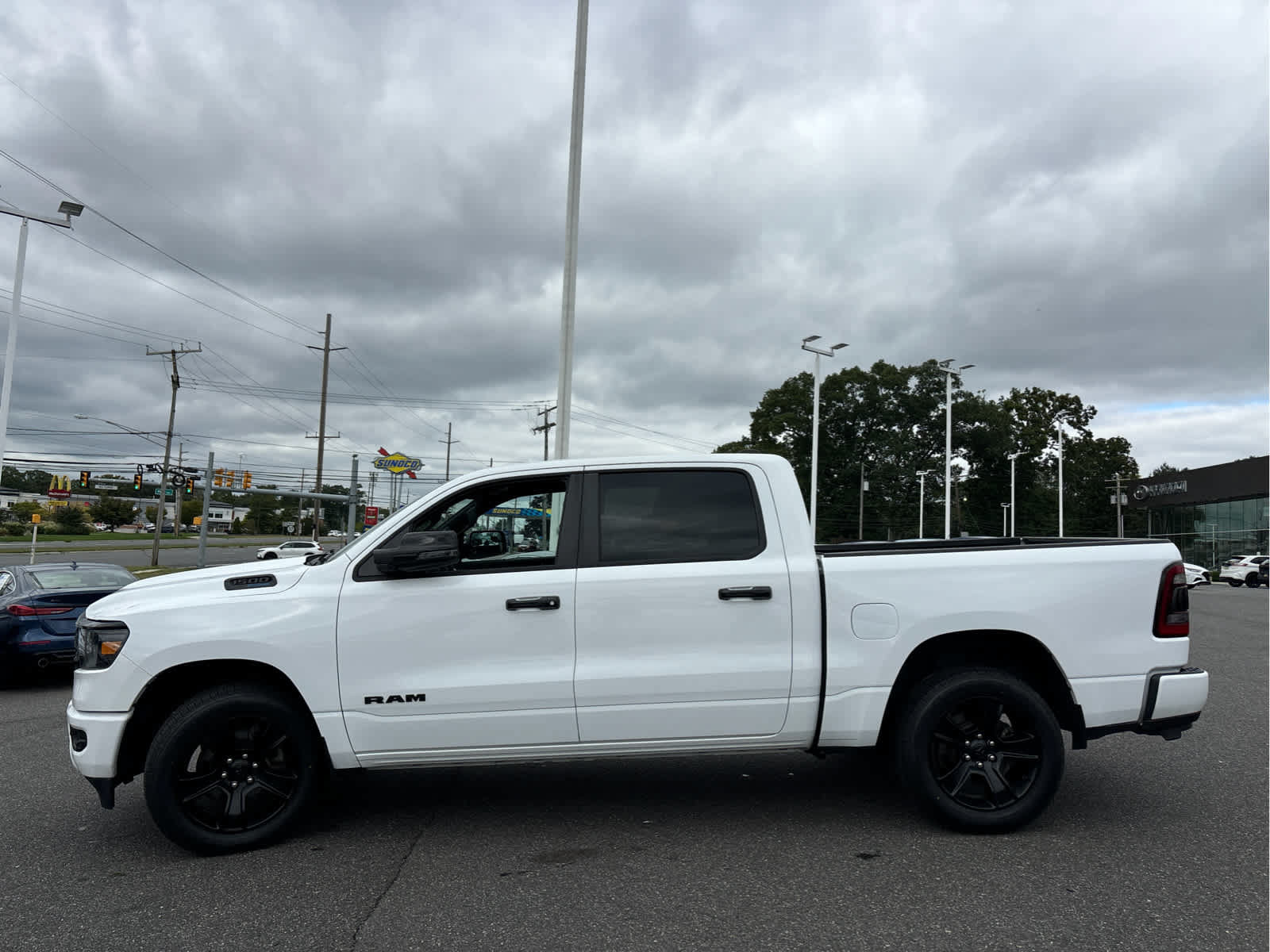 Used 2023 RAM 1500 Big Horn AWD/4WD image 6