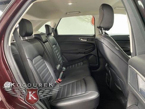 Used 2024 Ford Edge SEL image 21