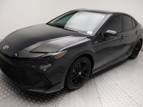 Certified 2025 Toyota Camry SE w/ Convenience Package FWD image 2