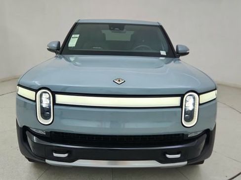 Used 2023 Rivian R1T Adventure image 13