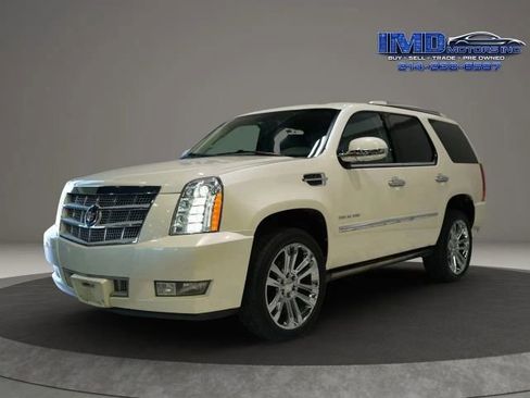 Used 2013 Cadillac Escalade Platinum AWD/4WD image 1