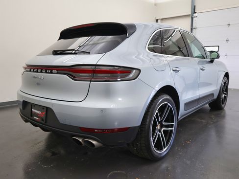 Used 2021 Porsche Macan S image 3