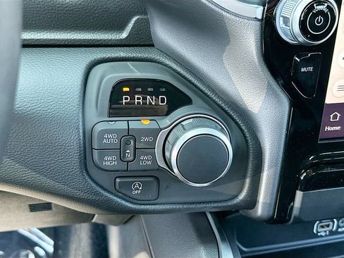 New 2026 RAM 1500 Big Horn AWD/4WD image 18