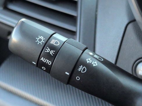 Used 2019 Subaru Crosstrek 2.0i Premium image 27