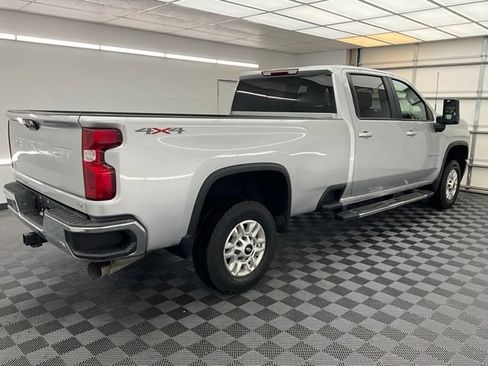Used 2022 Chevrolet Silverado 2500 LT w/ Convenience Package AWD/4WD image 21