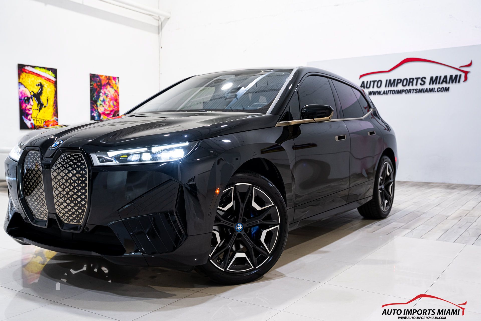 Used 2024 BMW iX xDrive50 w/ Sport Package AWD/4WD image 33