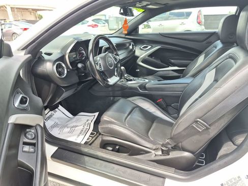 Used 2018 Chevrolet Camaro LT w/ RS Package RWD image 9