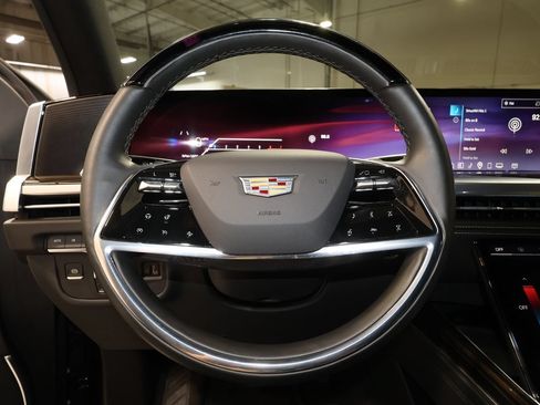 Certified 2025 Cadillac Escalade Premium Luxury w/ Touring Package AWD/4WD image 10