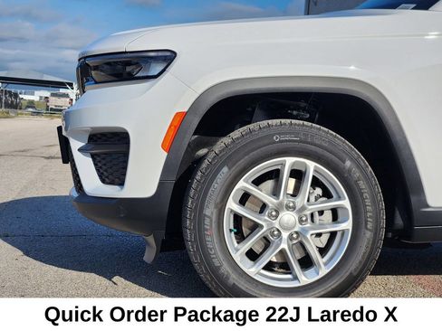 New 2026 Jeep Grand Cherokee Laredo X RWD image 5