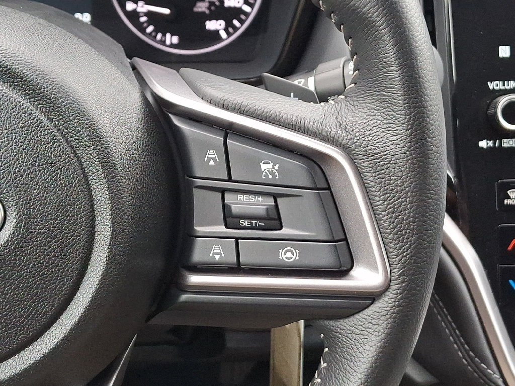 Used 2025 Subaru Outback Premium AWD/4WD image 22