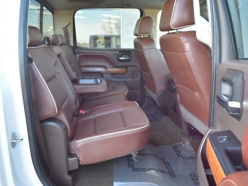 Used 2016 Chevrolet Silverado 1500 High Country image 38