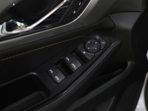 Used 2020 Chevrolet Traverse RS image 22