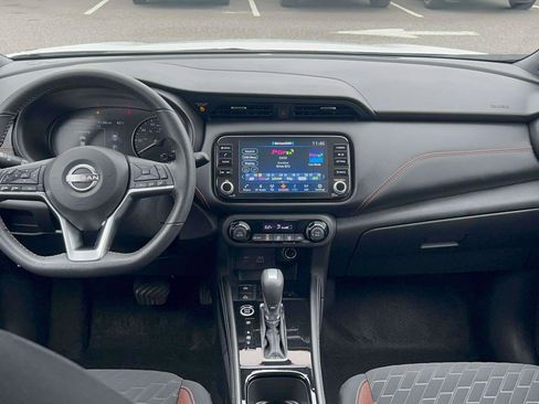 Used 2023 Nissan Kicks SR w/ Exterior Package FWD image 26