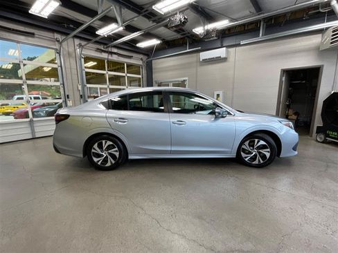 Used 2020 Subaru Legacy Premium AWD/4WD image 6