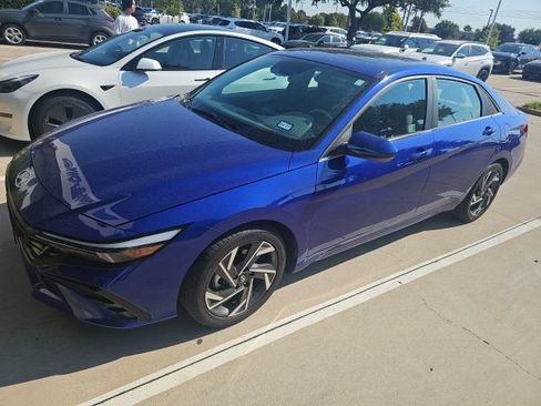Certified 2024 Hyundai Elantra SEL w/ Convenience Package FWD image 4