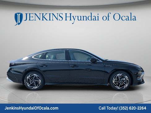 New 2026 Hyundai Sonata SEL FWD image 3