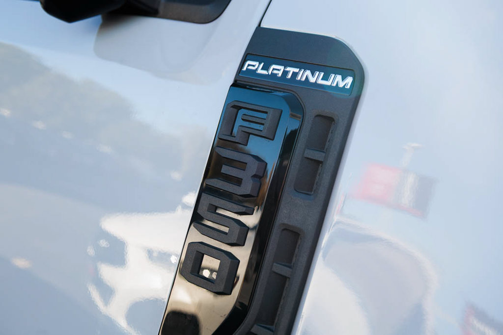 Used 2026 Ford F350 Platinum AWD/4WD image 10