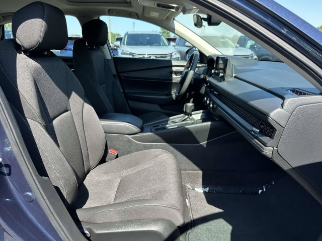 Used 2025 Honda Accord SE image 11