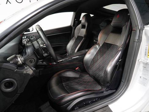 Used 2015 Ferrari F12 Berlinetta image 9