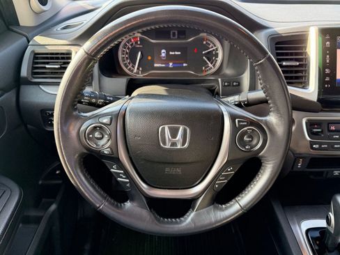 Used 2018 Honda Ridgeline RTL-T image 12