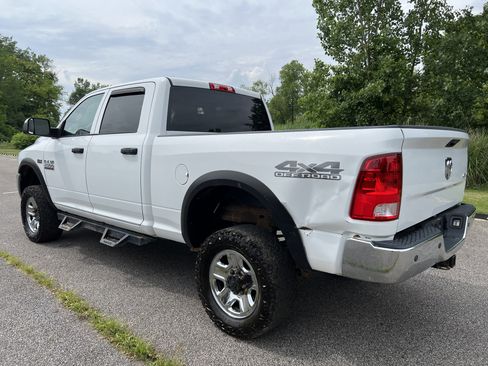 Used 2018 RAM 2500 Tradesman w/ Chrome Appearance Group image 4