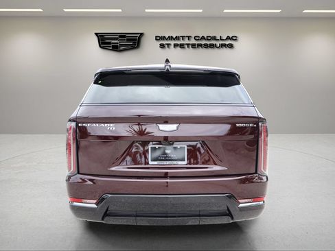 Certified 2025 Cadillac Escalade IQ Sport 1 AWD/4WD image 4