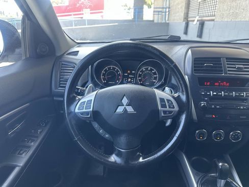 Used 2012 Mitsubishi Outlander Sport SE AWD/4WD image 12