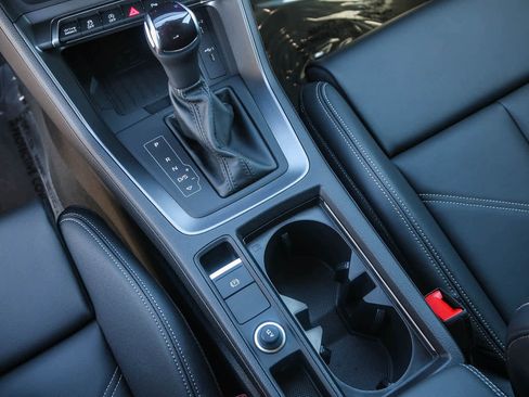 New 2025 Audi Q3 2.0T Premium image 29