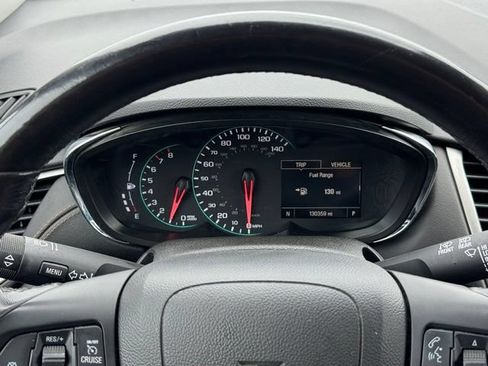 Used 2018 Chevrolet Trax LT w/ LT Convenience Package AWD/4WD image 23