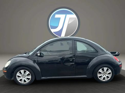 Used 2008 Volkswagen Beetle S FWD image 9