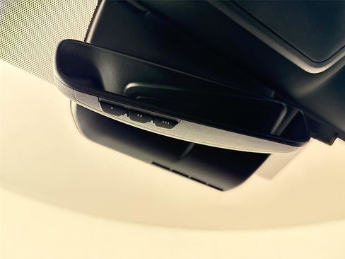 Certified 2024 Toyota Tacoma SR5 image 21