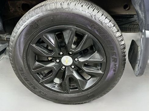 Used 2023 Chevrolet Silverado 1500 Custom w/ LPO, Dark Essentials Package image 27