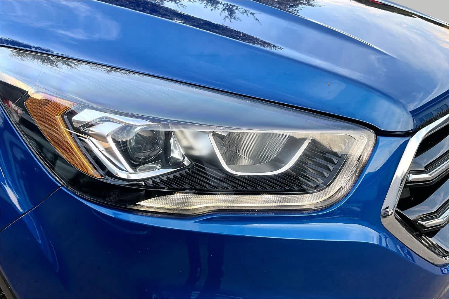 Used 2018 Ford Escape SE w/ SE Sport Appearance Package AWD/4WD image 26