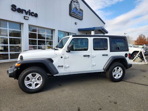 Used 2022 Jeep Wrangler Unlimited Sport image 7