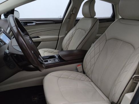 Used 2017 Ford Fusion Platinum image 17