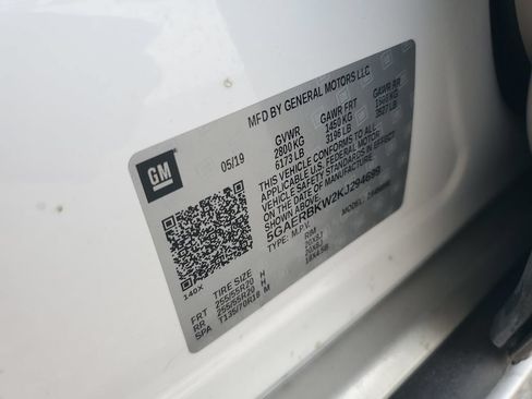 Used 2019 Buick Enclave Essence FWD image 28