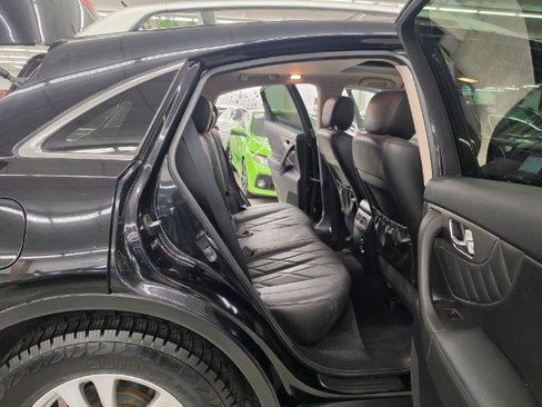Used 2010 INFINITI FX35 AWD w/ Navigation Pkg image 35