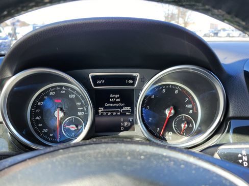 Used 2019 Mercedes-Benz GLE 400 4MATIC image 31