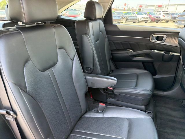 Used 2022 Kia Sorento SX FWD image 27