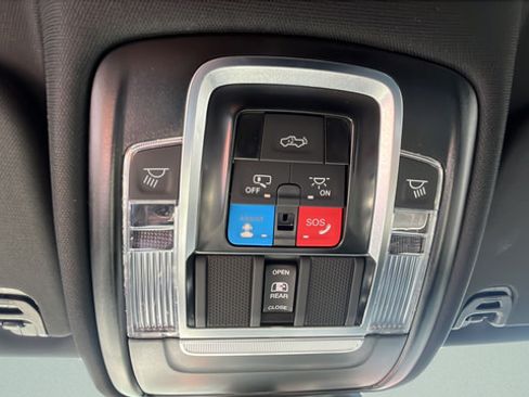 New 2026 RAM 1500 Laramie w/ Sport Appearance Package AWD/4WD image 19