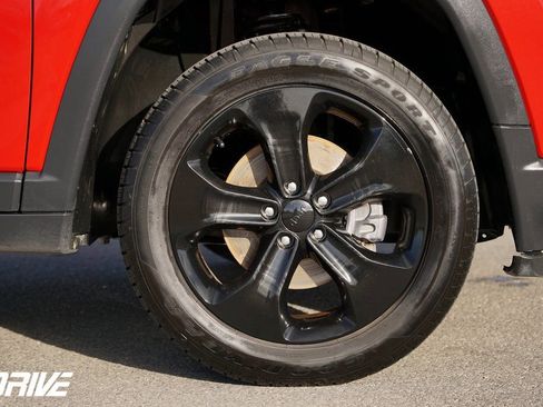 Used 2020 Jeep Compass Latitude image 14