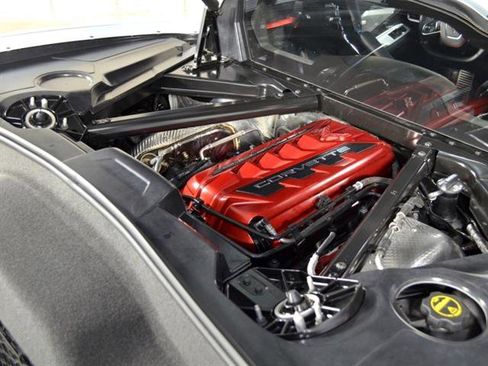 Used 2024 Chevrolet Corvette Stingray Premium Cpe w/ 3LT image 20