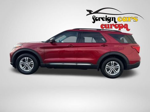 Used 2022 Ford Explorer XLT w/ Class IV Trailer Tow Package image 4