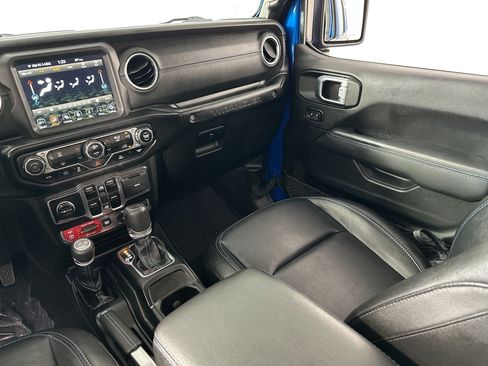 Used 2022 Jeep Wrangler Unlimited Rubicon 4xe AWD/4WD image 22