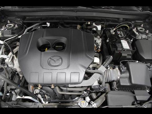 Certified 2024 MAZDA CX-30 AWD 2.5 S w/ Preferred Package image 19