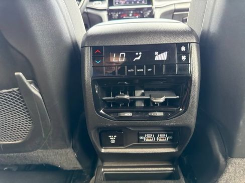 Used 2021 Jeep Grand Cherokee L Laredo AWD/4WD image 20