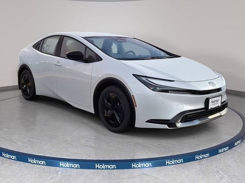 New 2026 Toyota Prius Plug-In Hybrid image 2