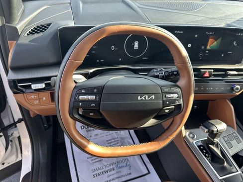 Used 2026 Kia Sportage X-Line w/ X-Line Technology Package image 14