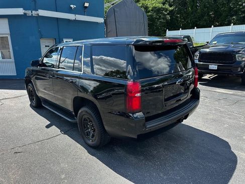 Used 2020 Chevrolet Tahoe 4WD w/ Remote Keyless Entry Package image 3